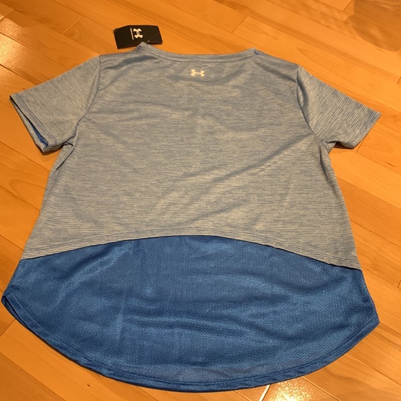 2 NWT Under Armour Active Heat gear Short Sleeve Tees - size M - Picture 12 of 16
